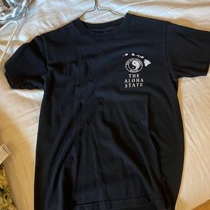 Town and country, Aloha state t shirt size small